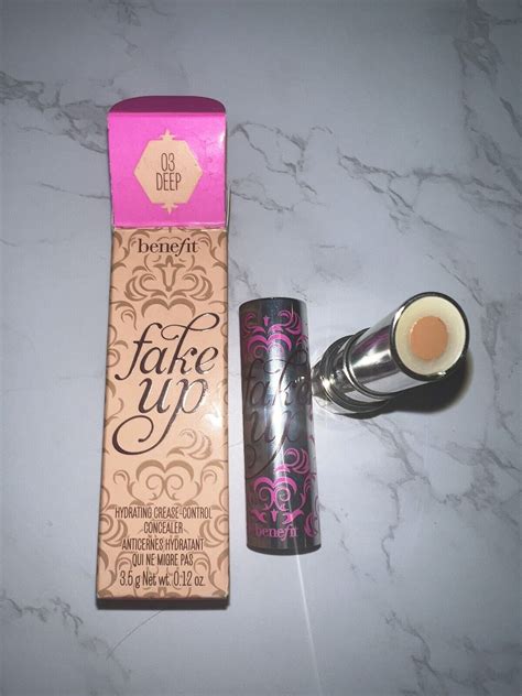 fake up hydrating crease control concealer